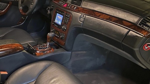 В РФ продают Mercedes-Benz S-Класс Pullman Владимира Жириновского за 2,5 млн рублей