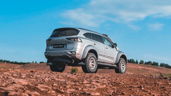 Компания Arctic Trucks подготовила ISUZU MU-X в экстремальной версии AT35 для рынка РФ