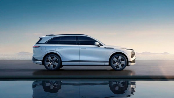 Новый электрический кроссовер Xpeng G9 будет иметь запас хода 702 км на одном заряде