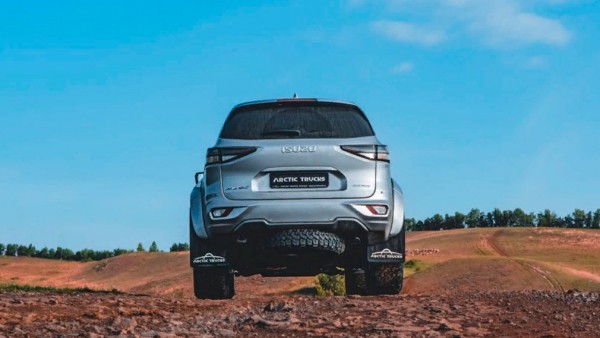Компания Arctic Trucks подготовила ISUZU MU-X в экстремальной версии AT35 для рынка РФ