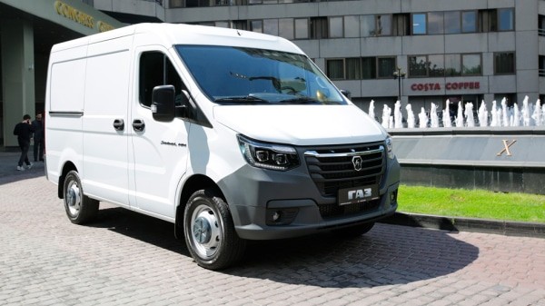 Горьковский автозавод приостановил производство и отправил сотрудников в отпуск на две недели