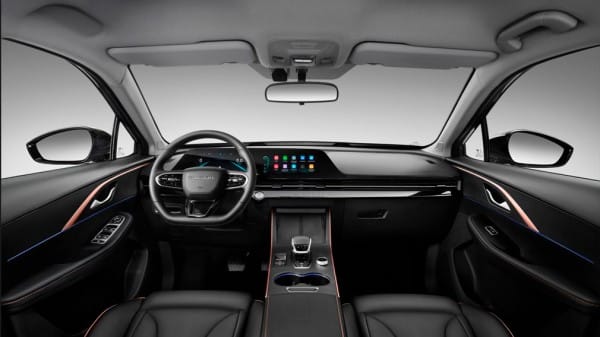 Показаны официальные изображения интерьера нового кроссовера OMODA С5 для России