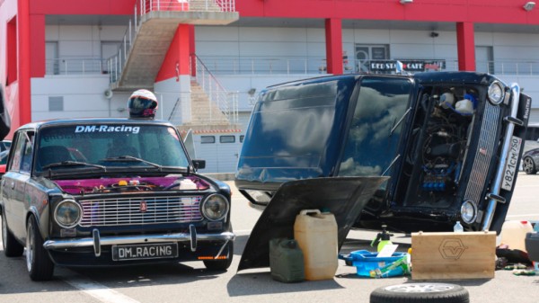 Две &laquo;двойки-двойники&raquo; участвовали в парном дрифте на DRIFT EXPO TRACK MODE 2022