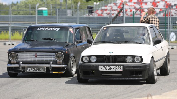 Две &laquo;двойки-двойники&raquo; участвовали в парном дрифте на DRIFT EXPO TRACK MODE 2022