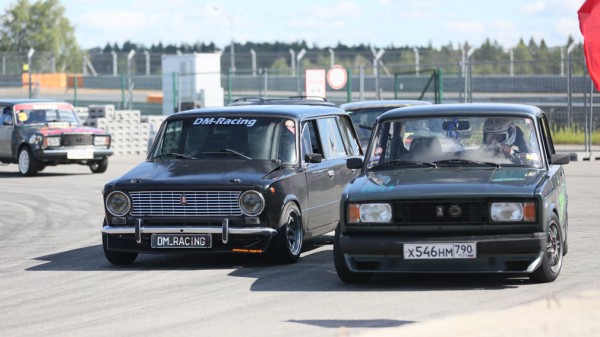 Две &laquo;двойки-двойники&raquo; участвовали в парном дрифте на DRIFT EXPO TRACK MODE 2022