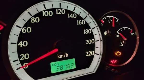 Названы способы вычислить реальный пробег авто