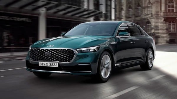 Стала известна стоимость обновленного флагманского седана KIA K9 в РФ