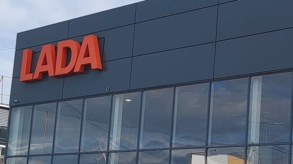 Стоимость запчастей LADA Granta и Vesta снизилась почти на треть