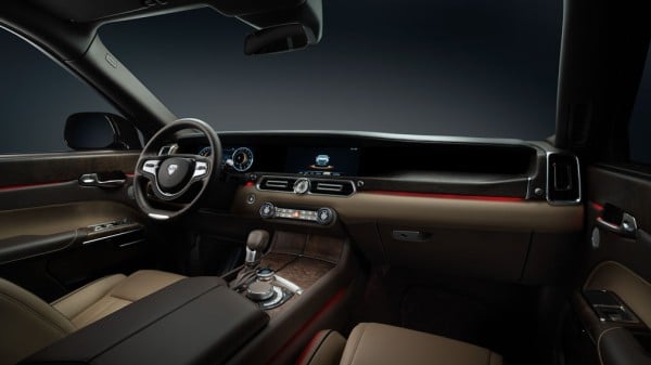 Названа стоимость КАСКО для AURUS Komendant