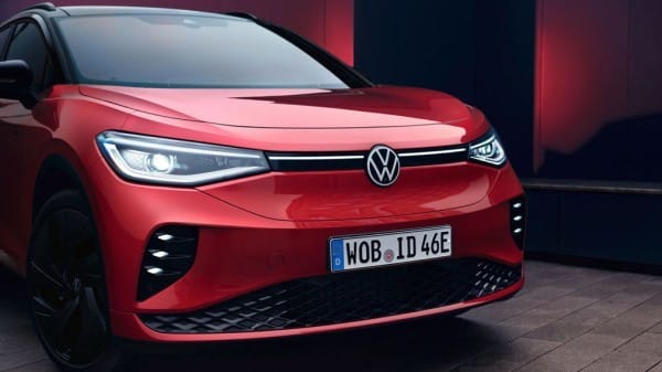 Названы самые популярные электромобили в России