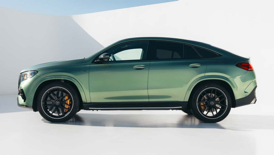 Иллюстрация 101auto.ru: Mercedes-AMG обновила GLE 63 и GLS 63: мощные V8 с электрификацией