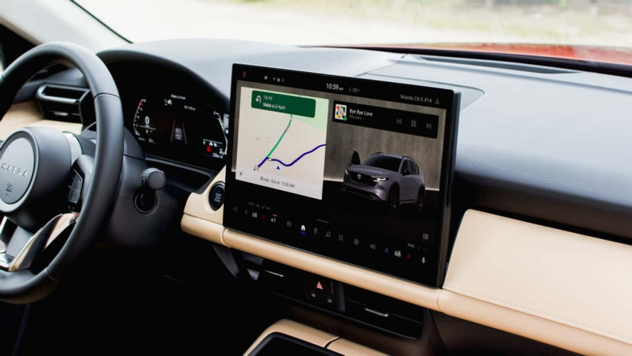 Иллюстрация 101auto.ru: Мазда объяснила, почему экран безопаснее кнопок