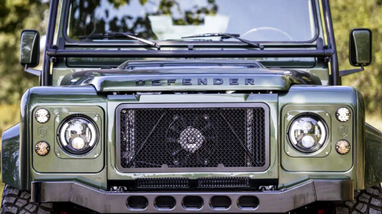Иллюстрация 101auto.ru: Helderburg Defender Lange с дизелем стоит дороже двух новых Land Rover Defender OCTA