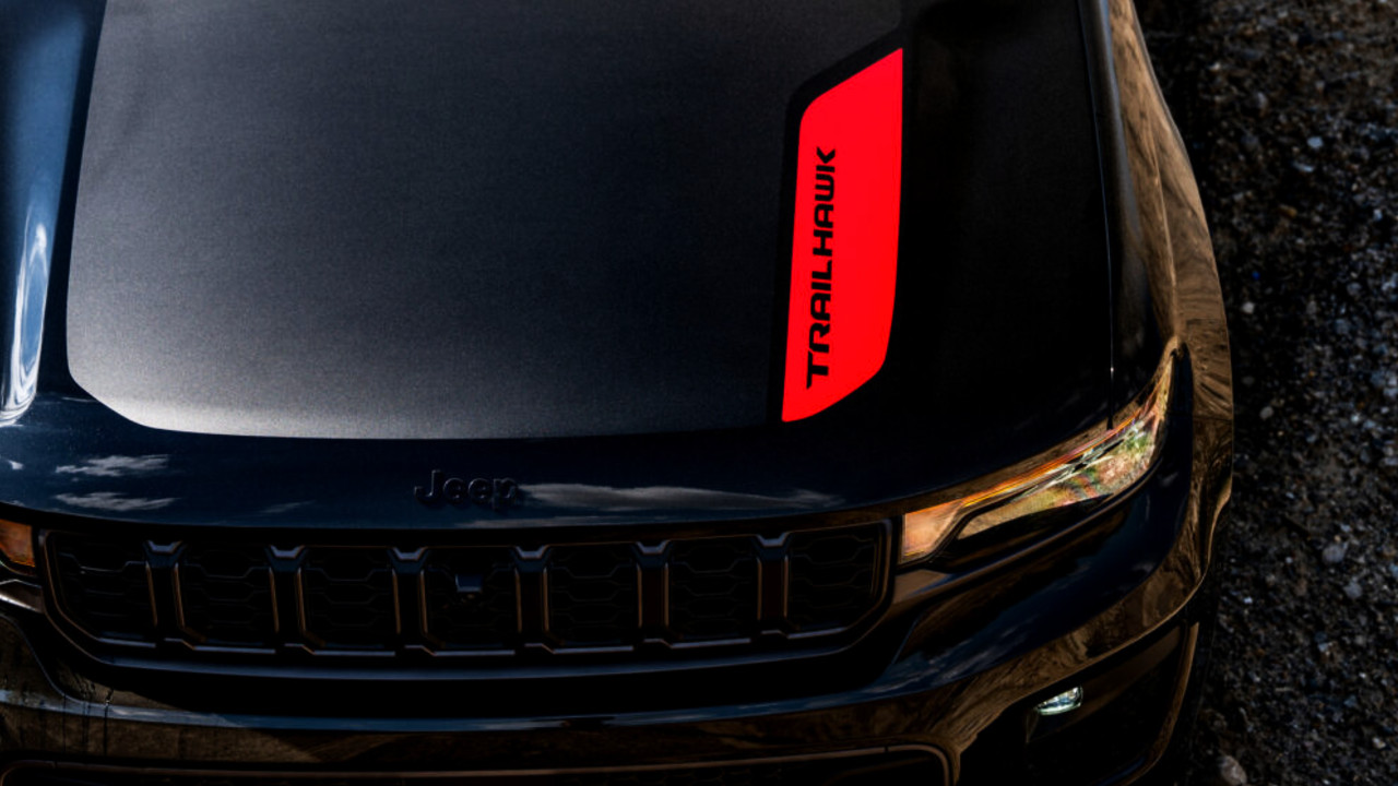 Иллюстрация 101auto.ru: Jeep-дилеры застряли с непроданными SUV, но скидок это почти не прибавило