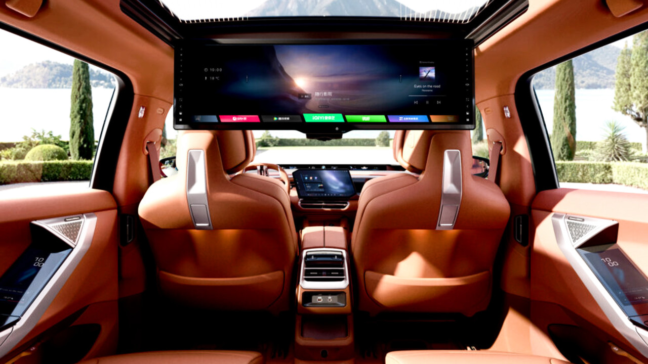Иллюстрация 101auto.ru: BMW X5 L и iX5 L для Китая получили удлинённую базу, автопилот Momenta и 8K-экран