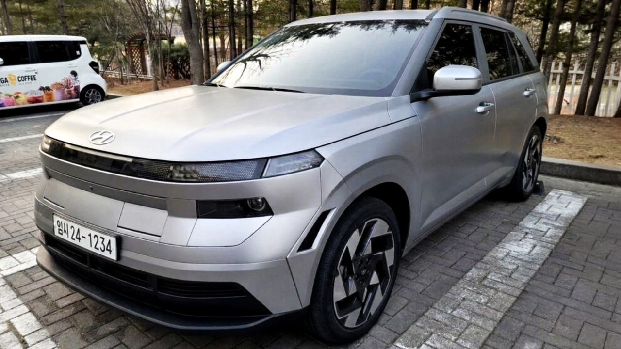 Иллюстрация 101auto.ru: Новый Hyundai Kona засветился без камуфляжа: кроссовер станет ближе к Ioniq