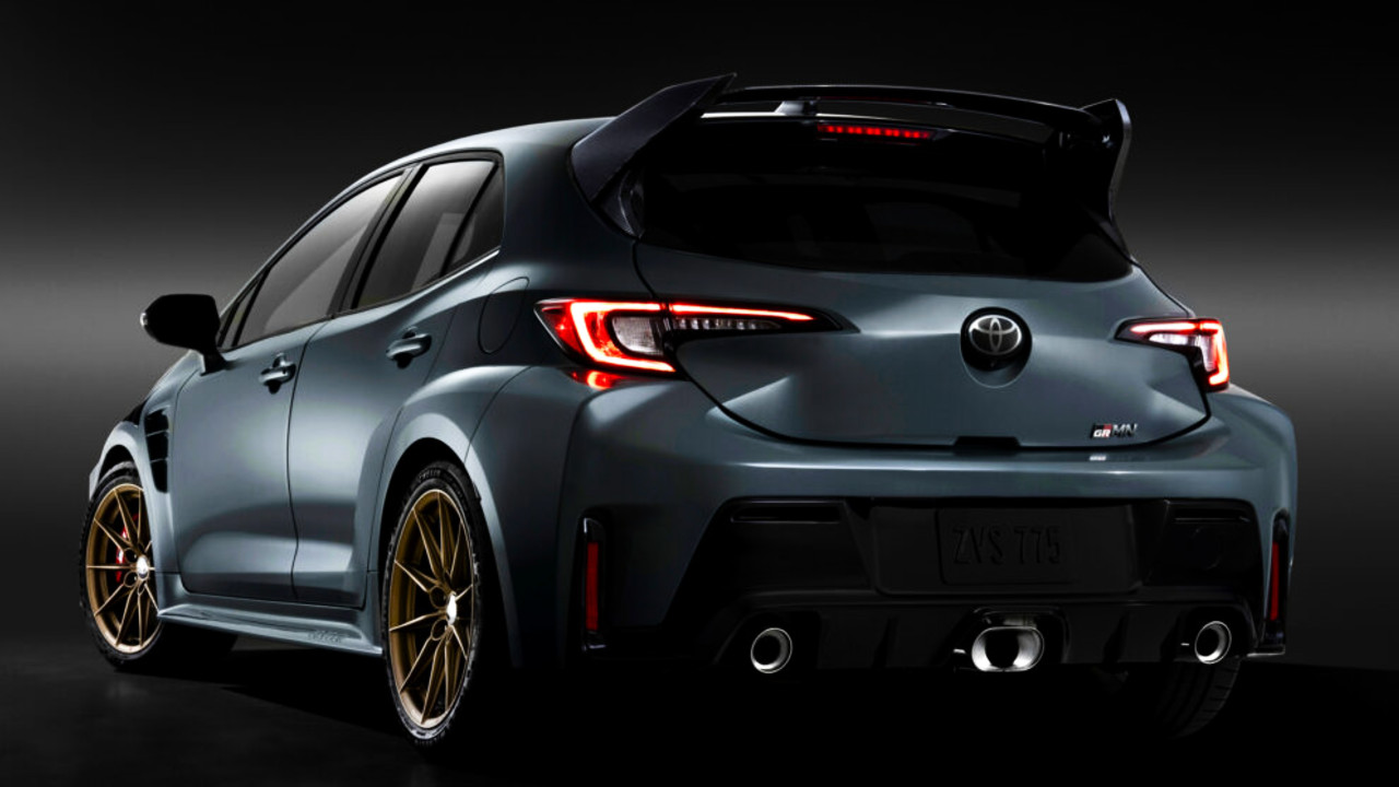 Иллюстрация 101auto.ru: Toyota GRMN Corolla оценили в $64 360: самая дорогая Corolla получила только два места