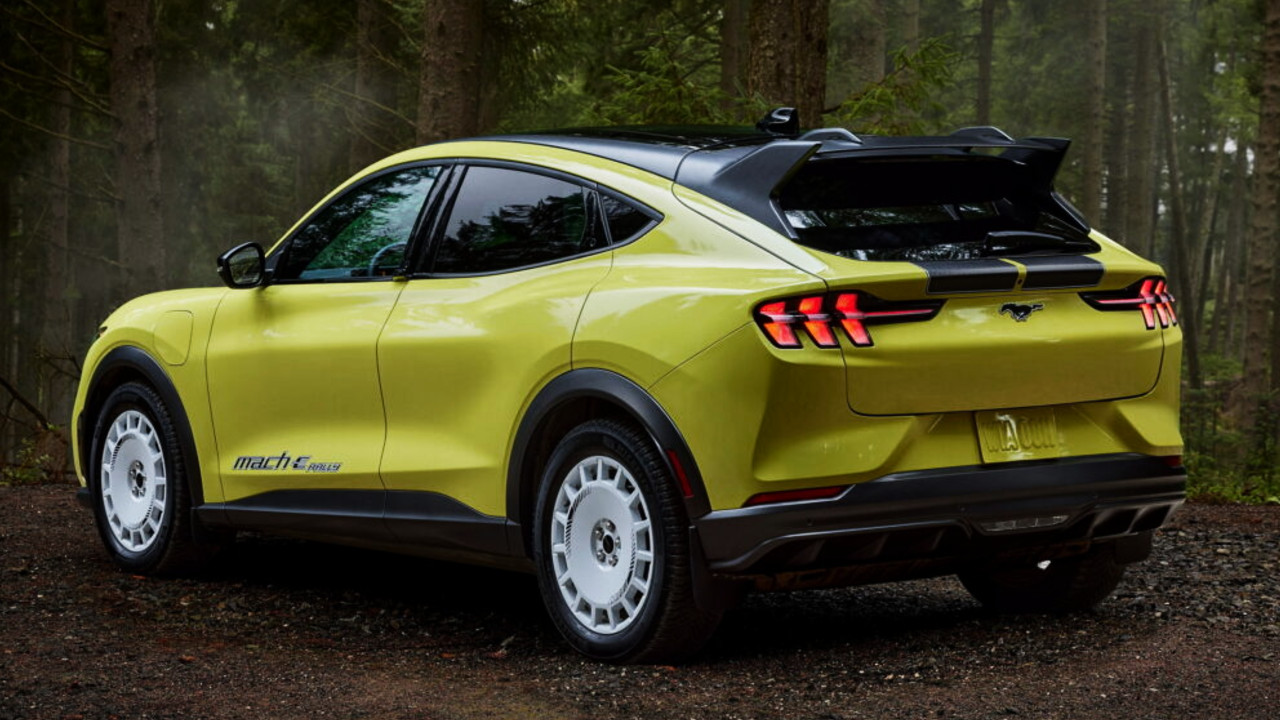 Иллюстрация 101auto.ru: Ford отзовёт 86,5 тыс. Mustang Mach-E из-за риска отрыва внешней отделки