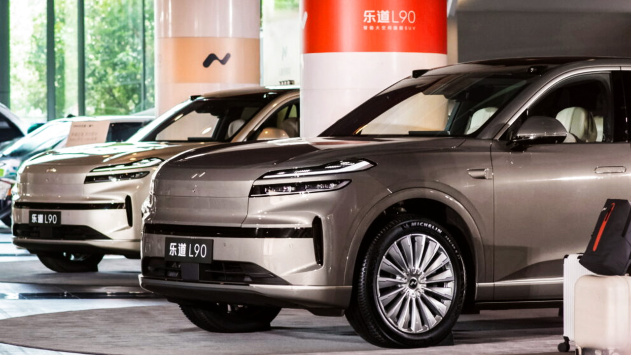 Иллюстрация 101auto.ru: Рынок электромобилей в Китае впервые за годы роста ушёл в минус
