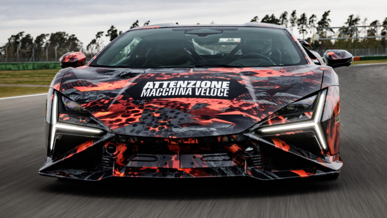 Иллюстрация 101auto.ru: Lamborghini Revuelto SV проехал Хоккенхайм за 1:41.6 до официального дебюта