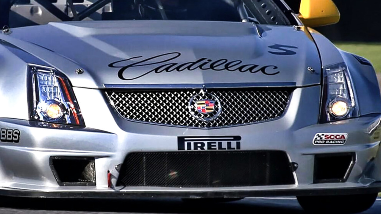 Иллюстрация 101auto.ru: Редкий Cadillac CTS-V.R Coupe с гоночной историей выставили на продажу