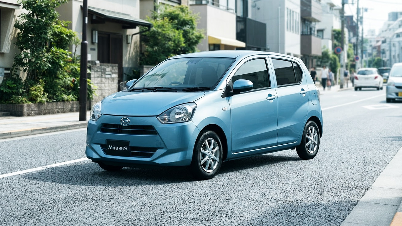 Иллюстрация 101auto.ru: Обновлённый Daihatsu Mira e:S сохранил цену ниже $7 000 и получил более экономичный мотор