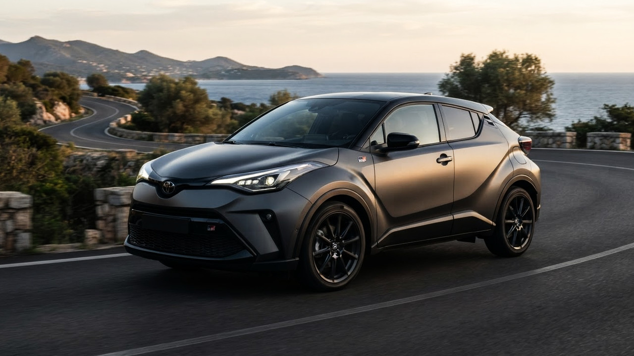 Иллюстрация 101auto.ru: Toyota C-HR GR Sport получил матовый цвет и 20-дюймовые колёса к 10-летию модели